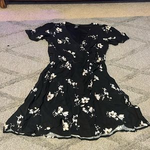 Rue 21 short black floral Spring mock wrap dress